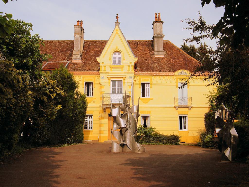 Villa Des Capucins Luxeuil-les-Bains Buitenkant foto