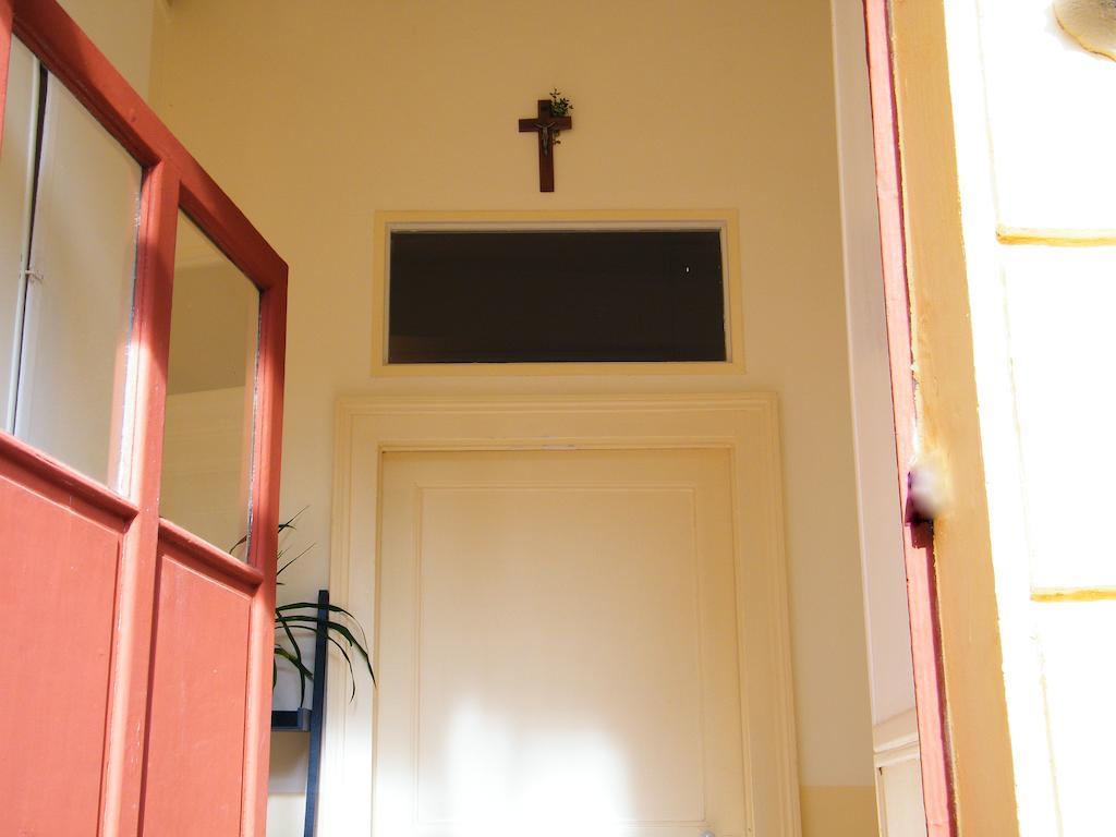 Villa Des Capucins Luxeuil-les-Bains Kamer foto