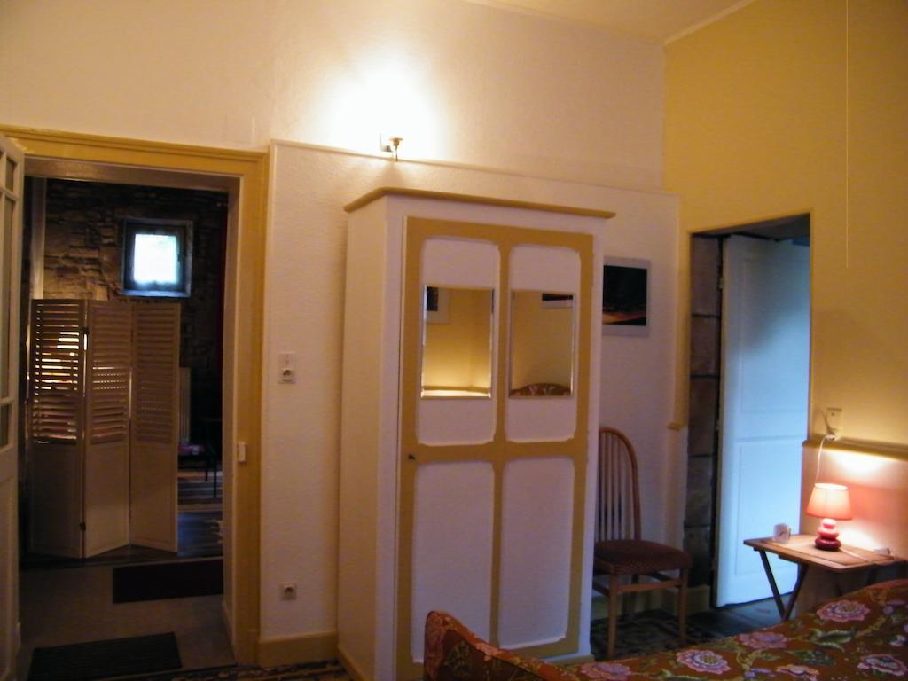 Villa Des Capucins Luxeuil-les-Bains Kamer foto