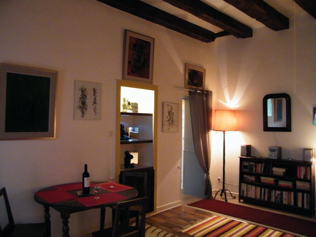 Villa Des Capucins Luxeuil-les-Bains Kamer foto