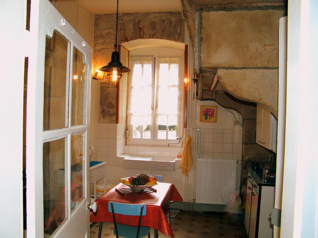 Villa Des Capucins Luxeuil-les-Bains Kamer foto